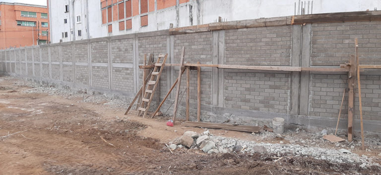 BARDA PERIMETRAL SEMINARIO PONTIFICIO DE LA SANTA CRUZ 04